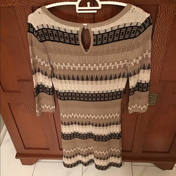 GUESS Dress Gold, Black, Tan, White Sz Small - Picture 3 of 3